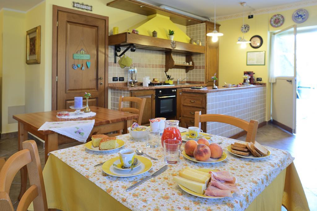 Bed And Breakfast Montino Cene Ngoại thất bức ảnh